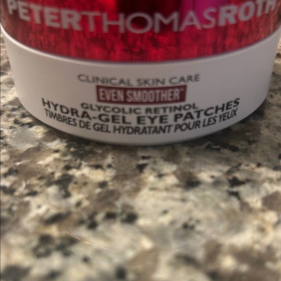 Peter Thomas Roth Skincare Collection - Picture 4 of 6